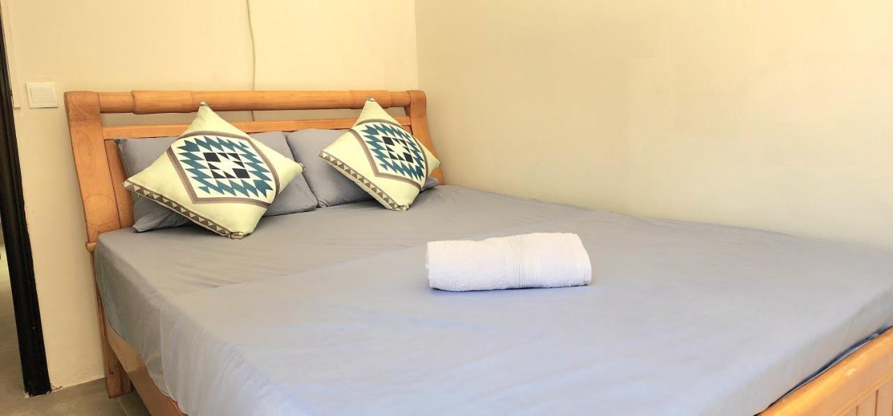 Number 5, Pebble Bay Appartments Grand Baie Bagian luar foto